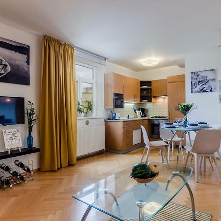 Prague 1 Sunny Apt With Terrace By Michal&Friends エクステリア 写真