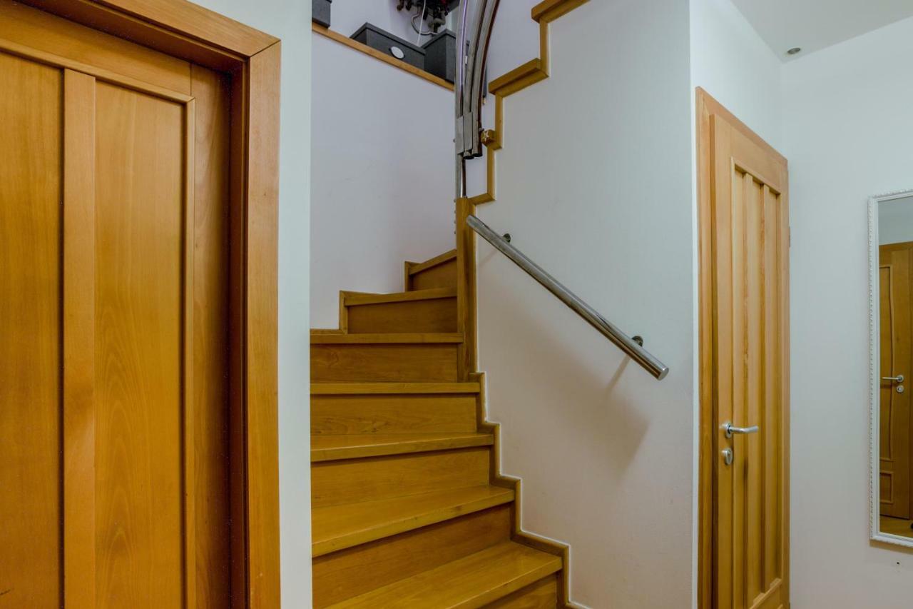 Prague 1 Sunny Apt With Terrace By Michal&Friends エクステリア 写真